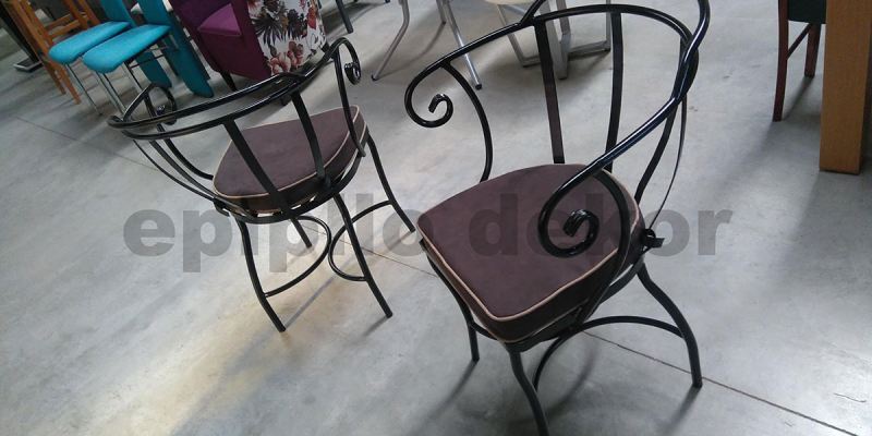 Stainless-steel chairs – December 08